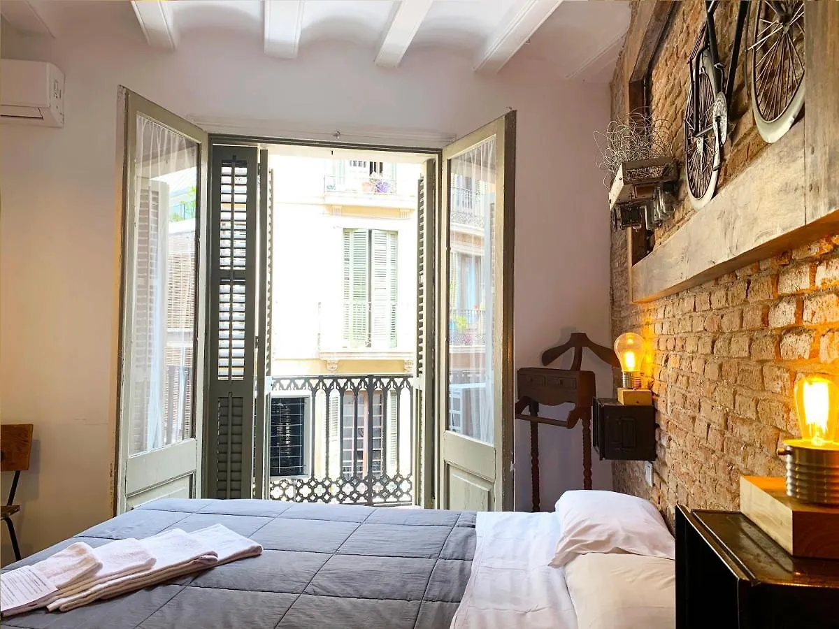 Guest house Hostal Portugal Barcelona Spain