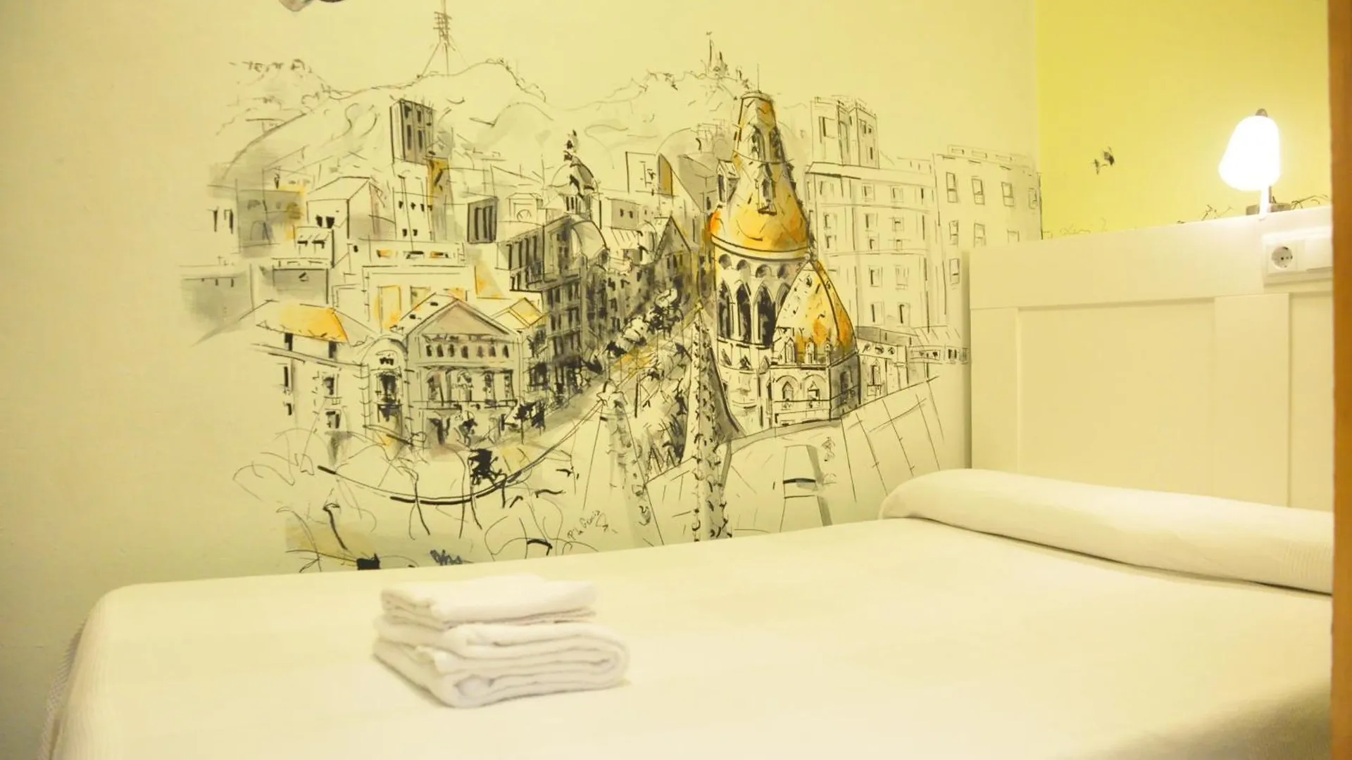 Hostal Portugal 巴塞罗那 0*,